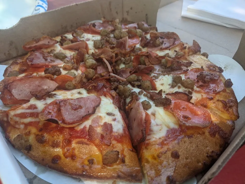 Meats Pizza